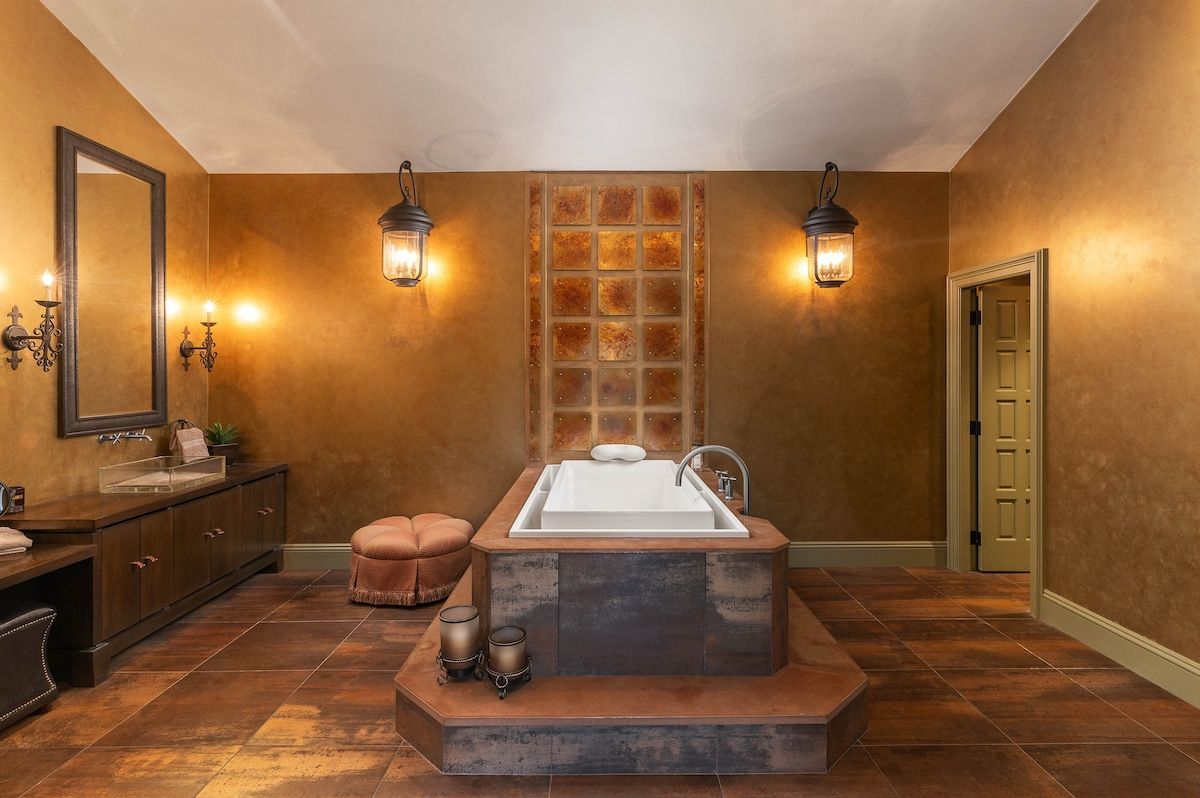Bathroom at Chateau Worthington