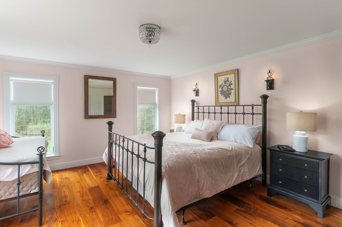 Bedroom at Chateau Worthington