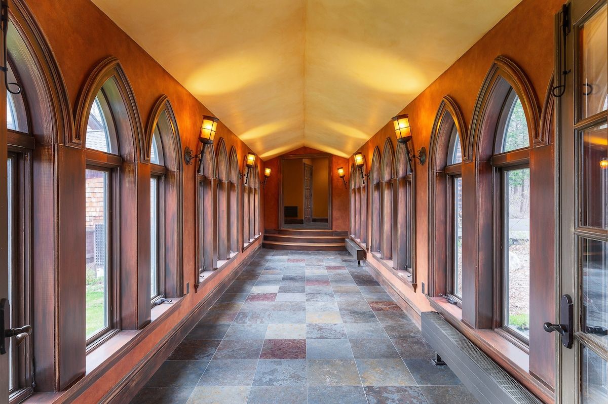 Exterior at Chateau Worthington