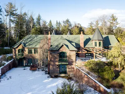 Exterior at Villa At Bear Creek