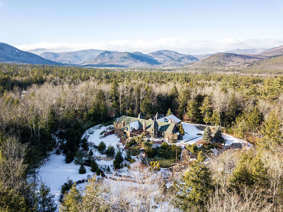 Exterior at Villa At Bear Creek