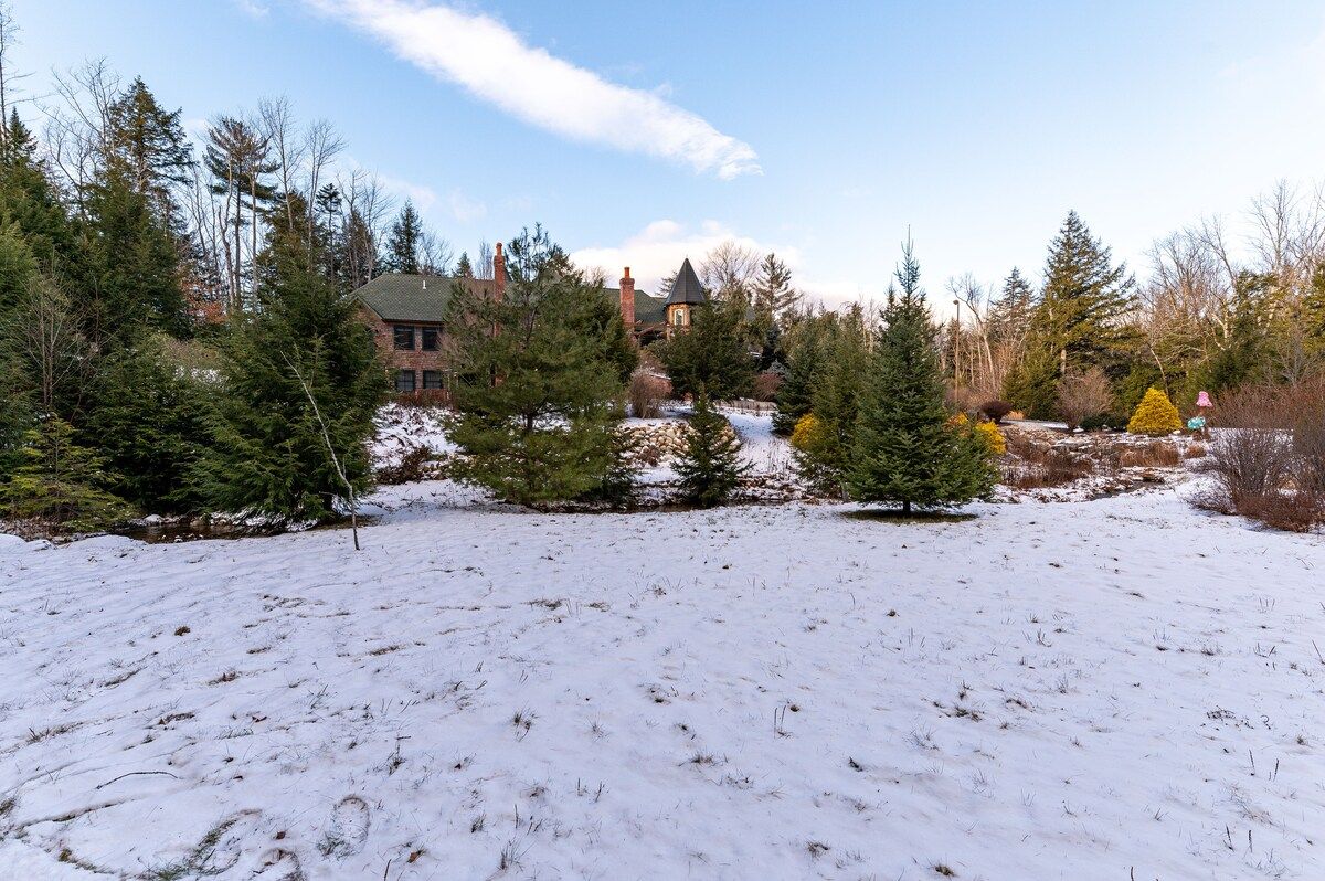 Exterior at Villa At Bear Creek