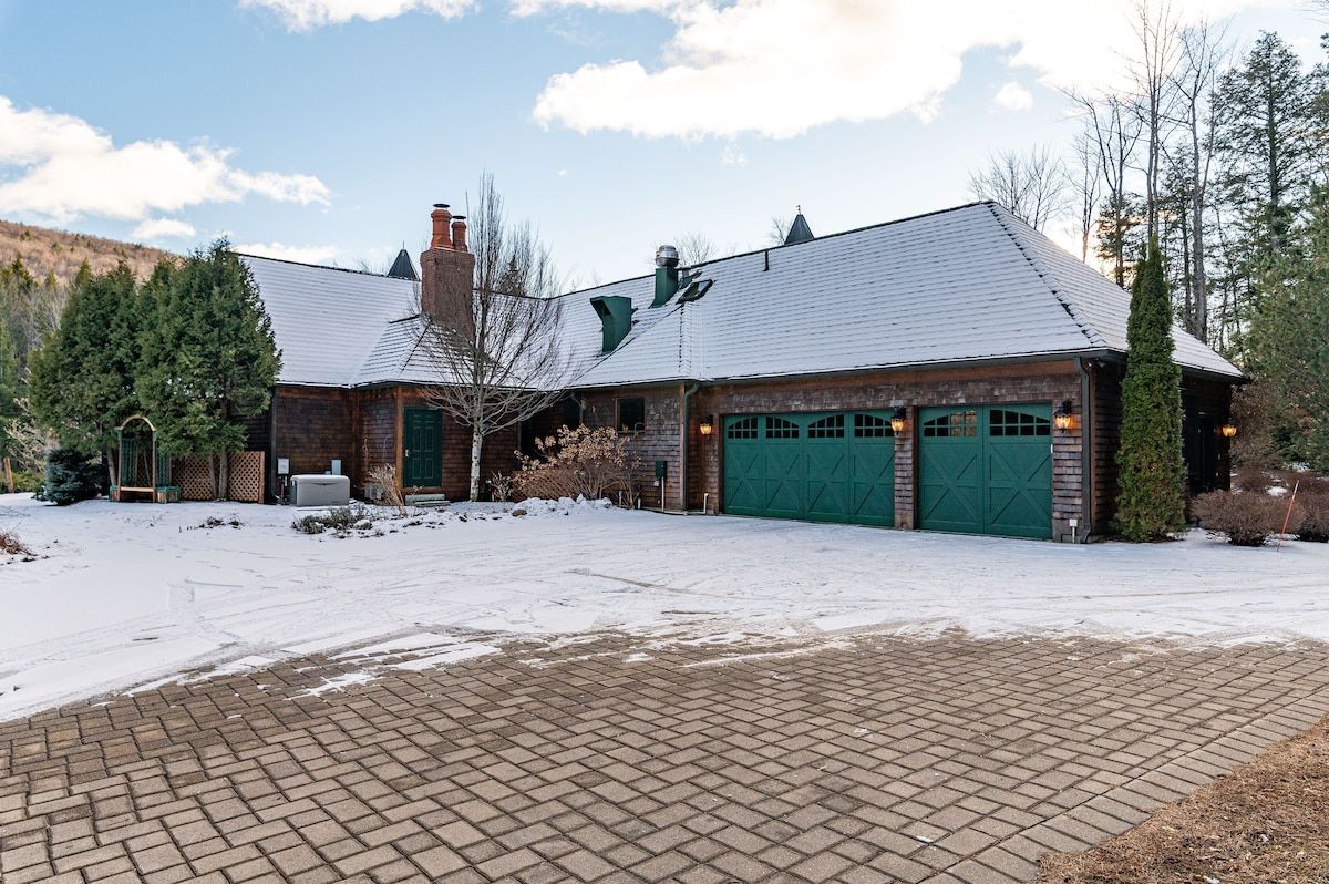 Exterior at Villa At Bear Creek