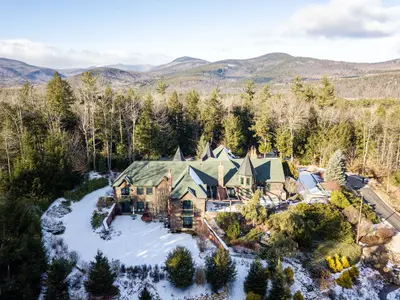 Exterior at Villa At Bear Creek
