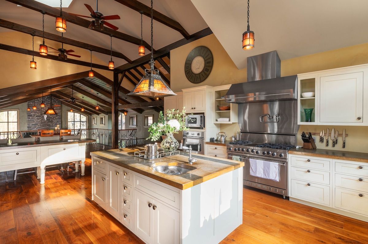 Kitchen at Chateau Worthington