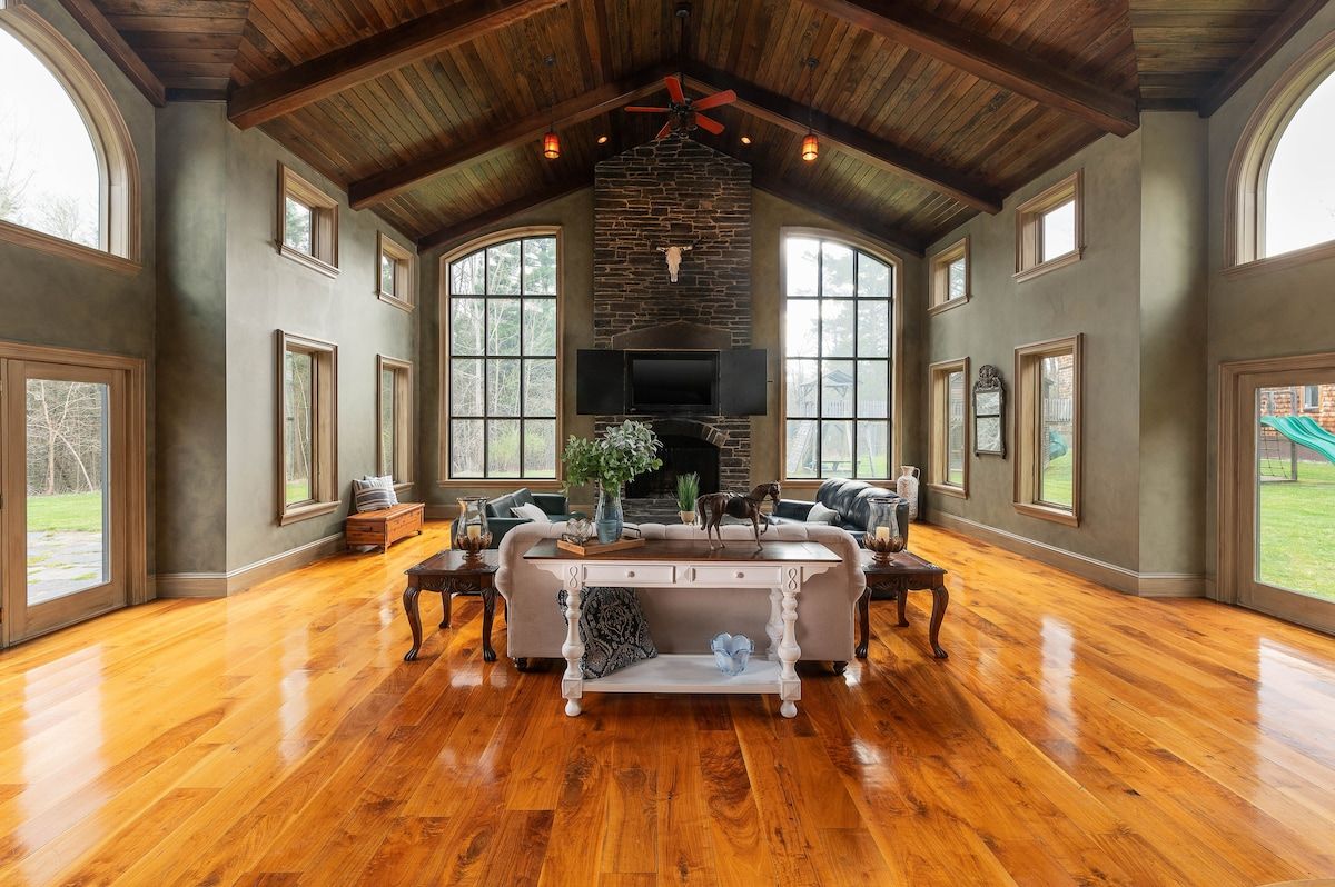 Living Room at Chateau Worthington