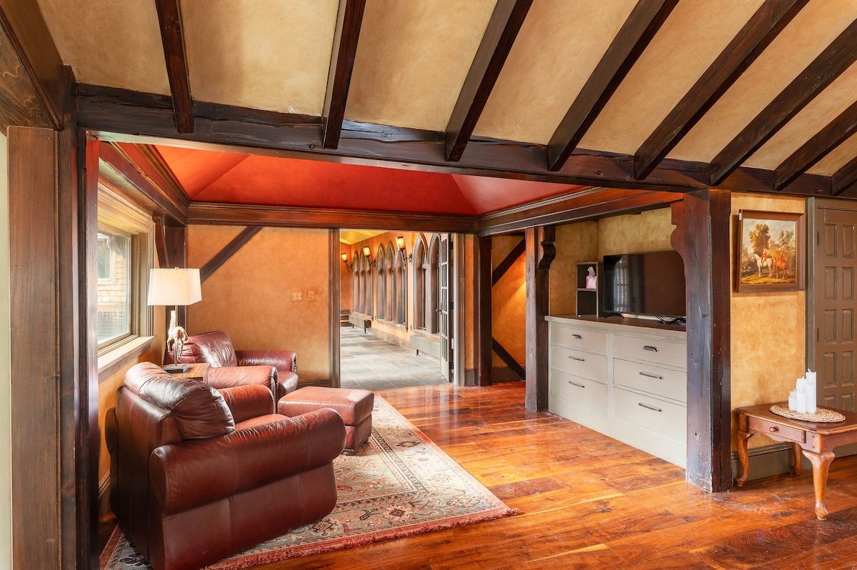 Living Room at Chateau Worthington