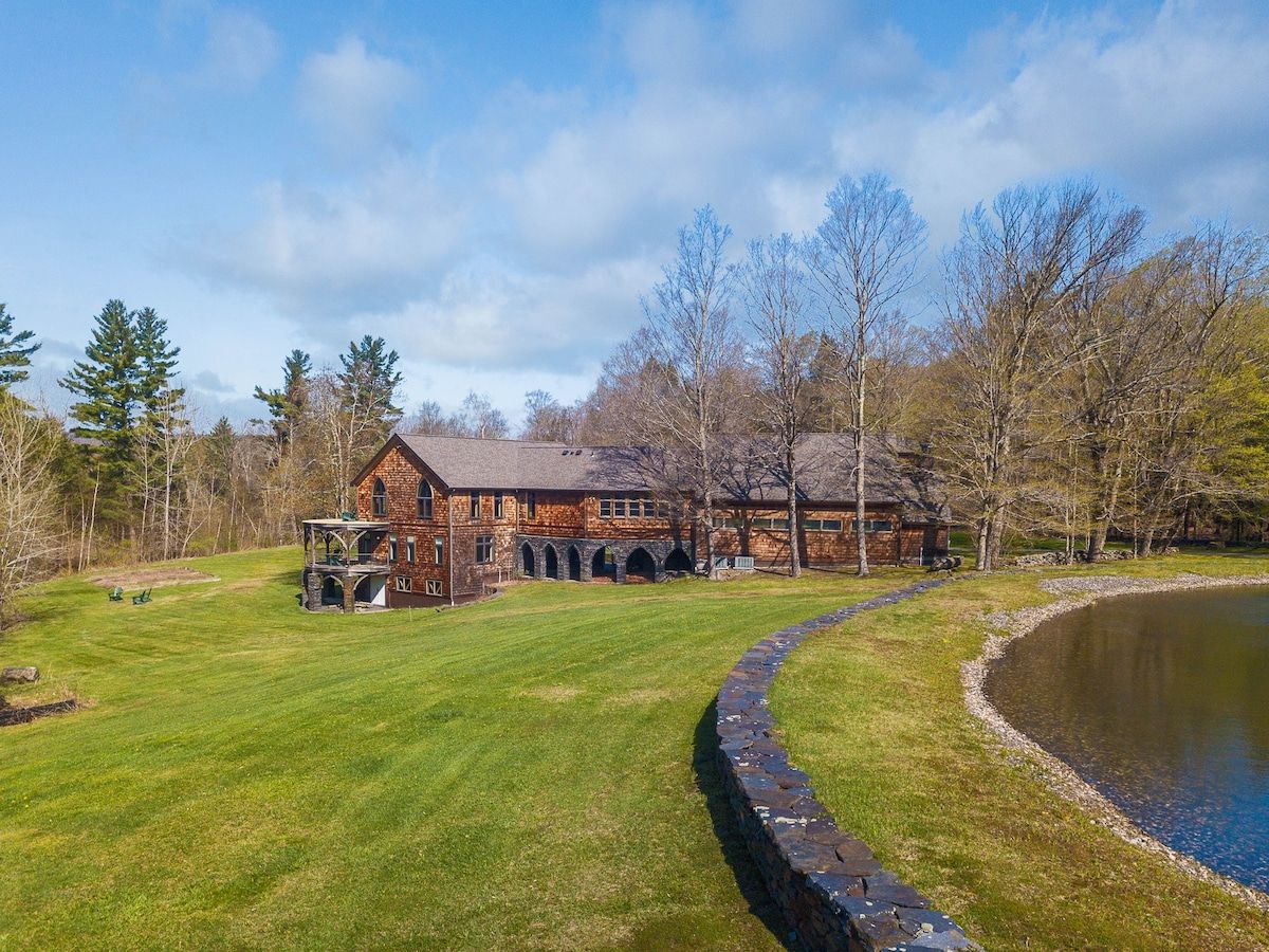 Outdoor at Chateau Worthington