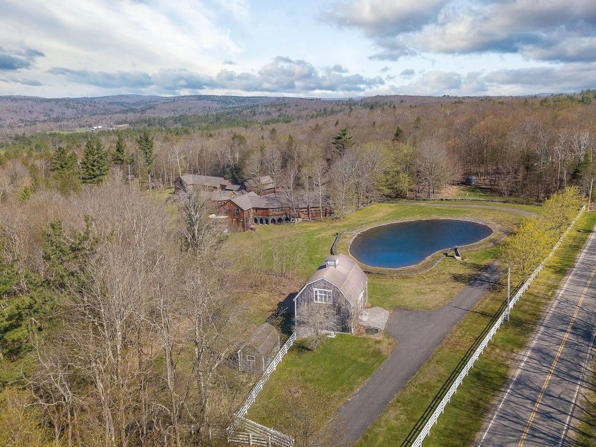 Outdoor at Chateau Worthington