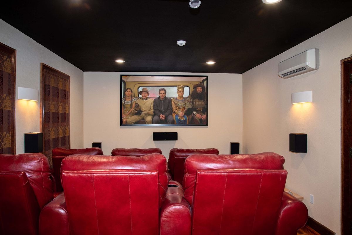 Theater at Villa At Bear Creek