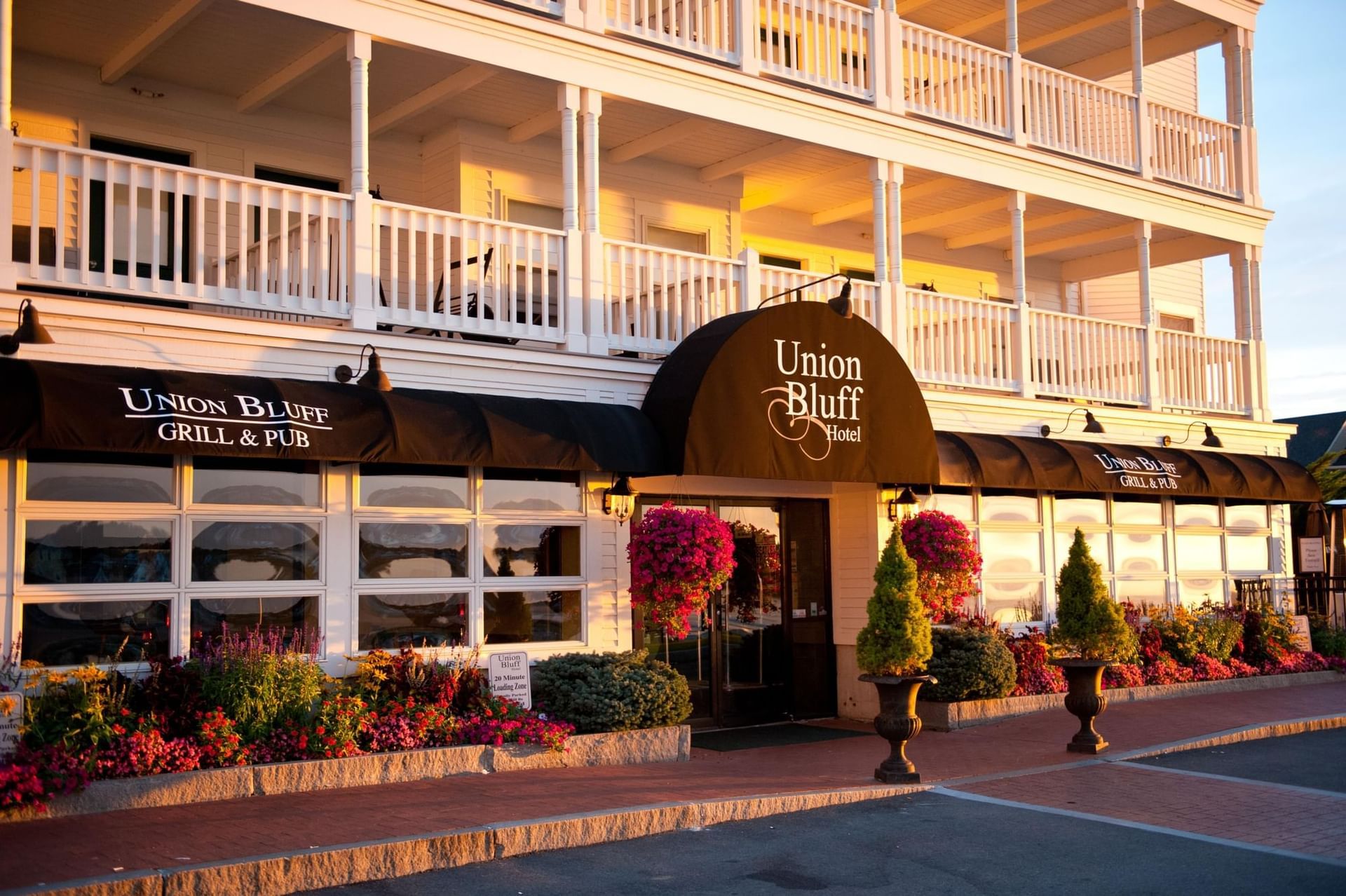 Union Bluff Hotel Pub